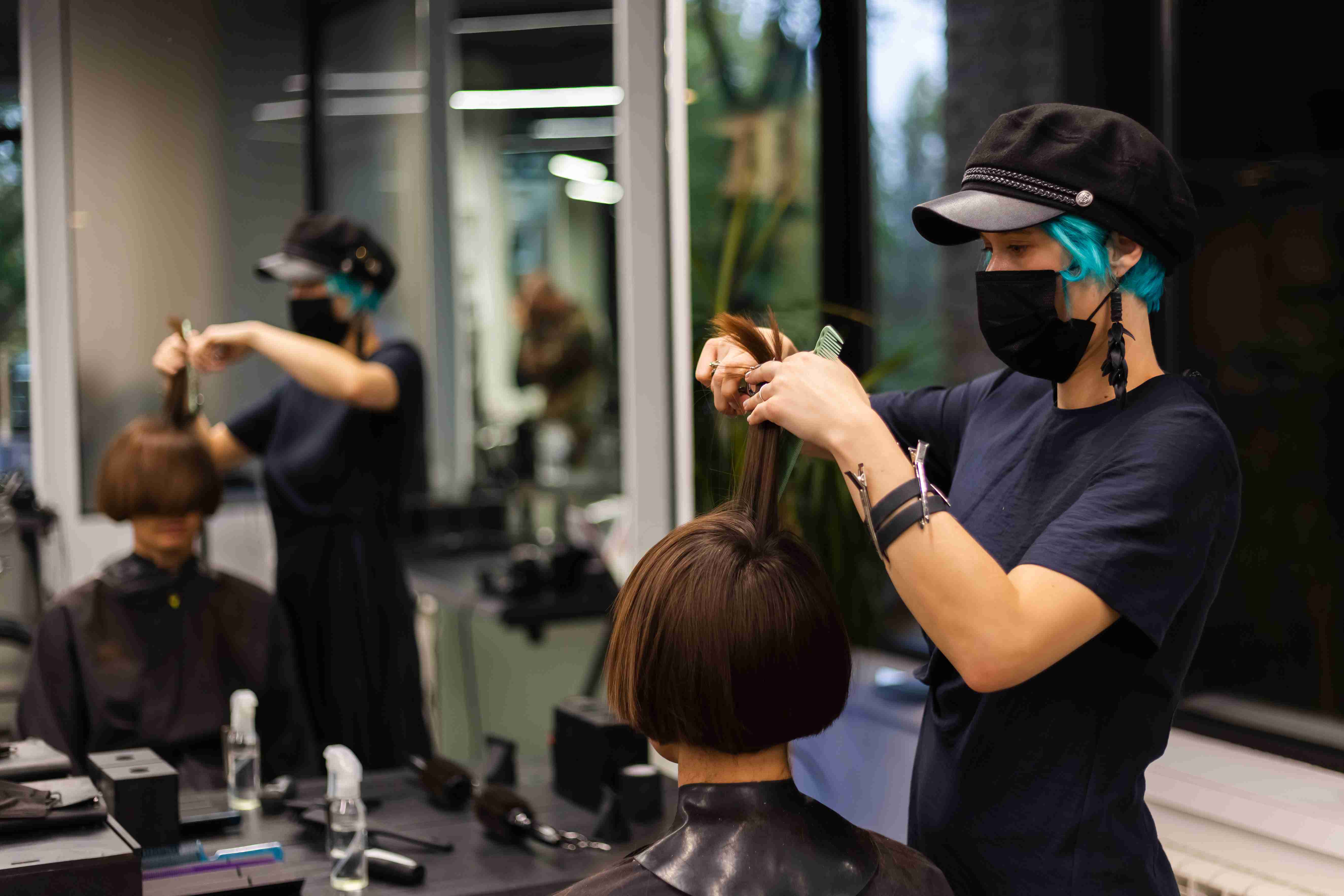 Saffron Unisex Salon
